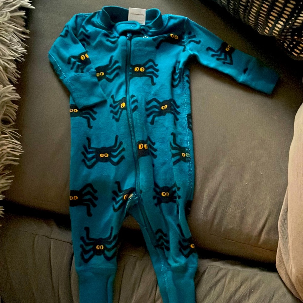 Hanna Anderson Spider Jammies